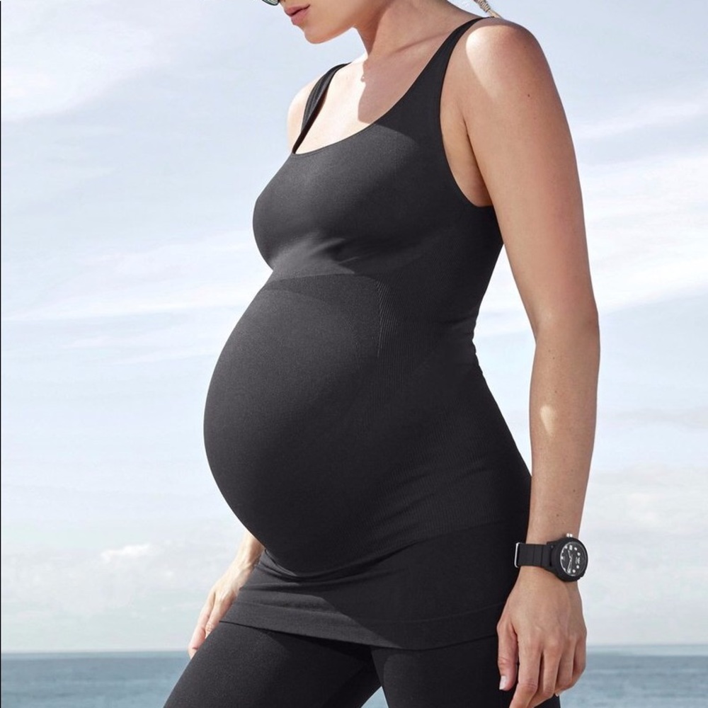 BLANQI pregnancy support tank